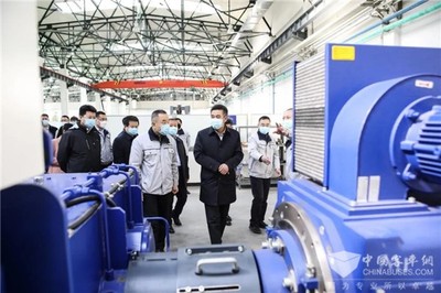 丹東市委書(shū)記裴偉東調(diào)研曙光汽車(chē)集團(tuán)車(chē)橋工廠復(fù)工復(fù)產(chǎn)工作